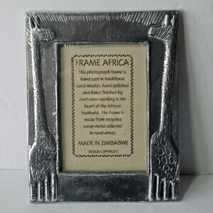 NOS Frame Africa Large Giraffe Metal Frame - 10" x 6" Hand-Cast Zimbabwe